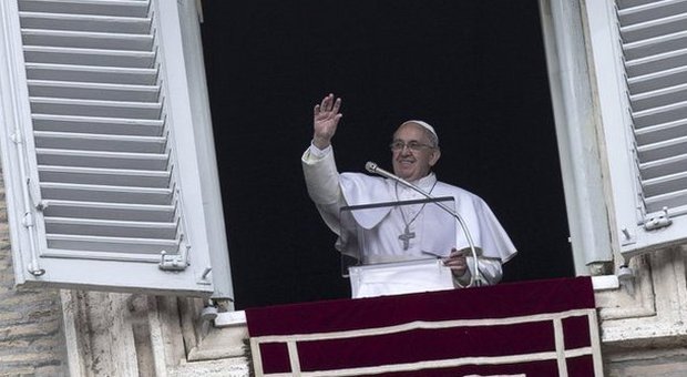 Papa Francesco: l'amore trasfigura tutto. Basta brutalità in Siria e Iraq