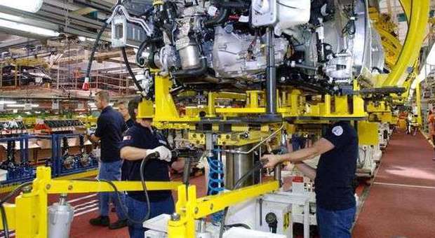 Industria, Ue: produzione Italia -25% in sette anni
