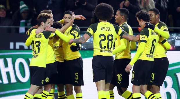 Bundesliga, Borussia Dortmund ancora primo a +9