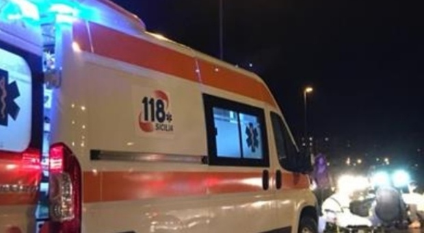 Napoli, schianto fatale all'alba: muore un 24enne sul corso