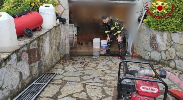 Maltempo in Friuli e sulla Destra Tagliamento, forti temporali: case allagate, auto bloccate