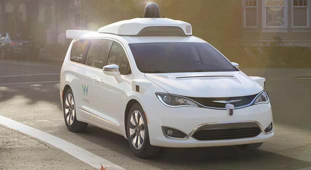 La Chrysler Pacifica a guida autonoma di Waymo, divisione auto di Google