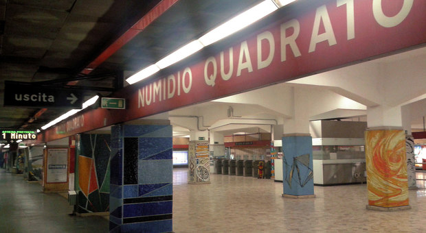 Roma, emergenza in Metro A: vigili soccorrono passeggeri alla stazione Numidio Quadrato Chiuse tre stazioni