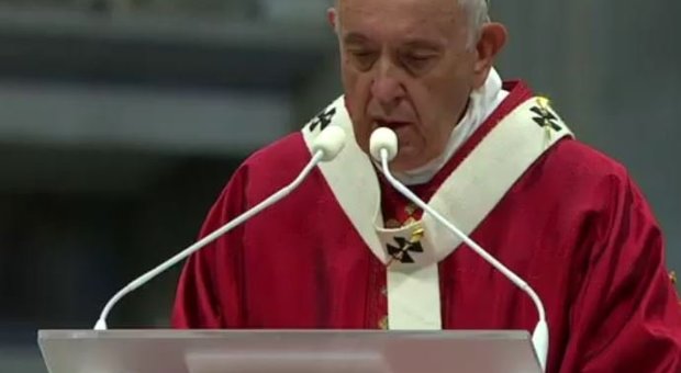 Papa Francesco: sbagliato desiderare senza limiti, arginiamo i nostri desideri anche per limitare le guerre