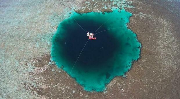 Buco blu nel golfo del Messico, la scoperta sconvolge gli scienziati: «Scopriremo nuove forme di vita»