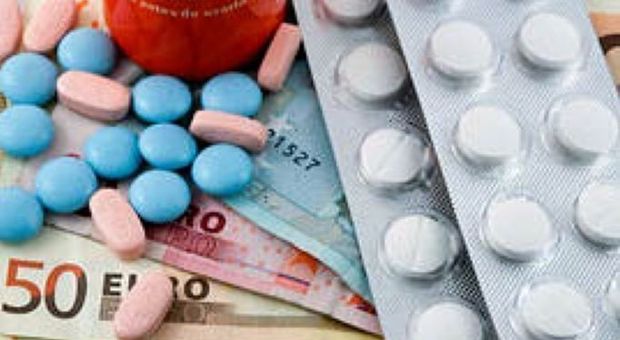 Campagna denigratoria contro un farmaco: rischio processo per aggiotagio gli ad di Roche e Novartis