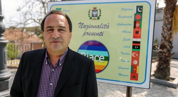 Lucano, il sindaco di Riace: «Io, arrestato per reato di umanità»