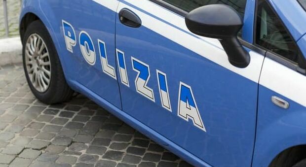 Napoli: tentata rapina a Piazza Amore, in due su uno scooter catturati dalla polizia