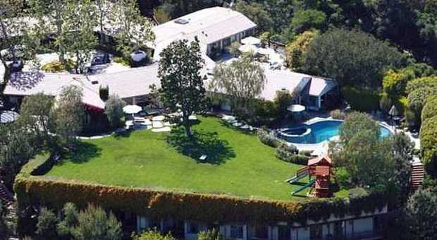 La villa di Ben Affleck e Jennifer Garner (dailymail.co.uk - copyright Turner/Splash News)
