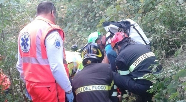 Atterraggio di emergenza in deltaplano: pilota ferito