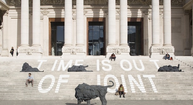 Roma, riapre la Galleria nazionale d'Arte moderna tra sculture-panchine, tappeti-videogiochi e arte Astratta