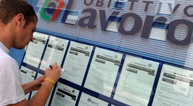 Lavoro, Istat: al Sud retribuzioni orarie più basse del 16,2%
