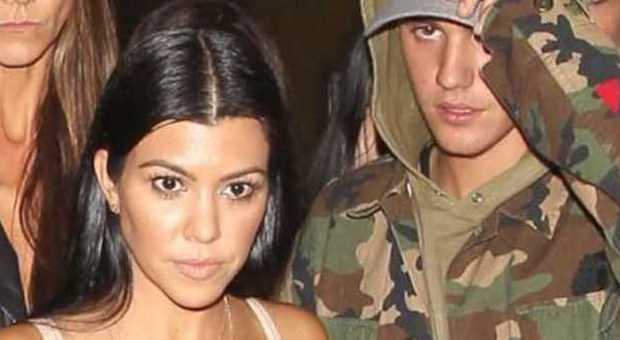 Justin Bieber, basta ragazzine: serata galeotta con la Kardashian