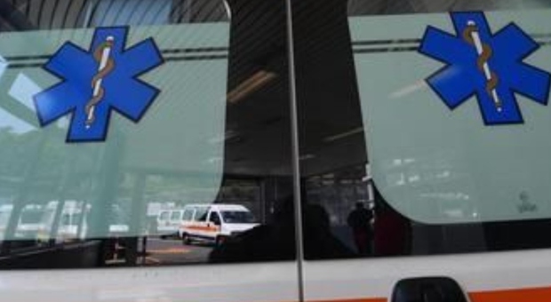 Milano, si tuffa nel canale e resta incastrato in una chiusa: 13enne muore in ospedale