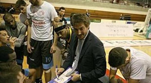 Pozzecco rassegna le dimissioni Caja nuovo coach di Varese