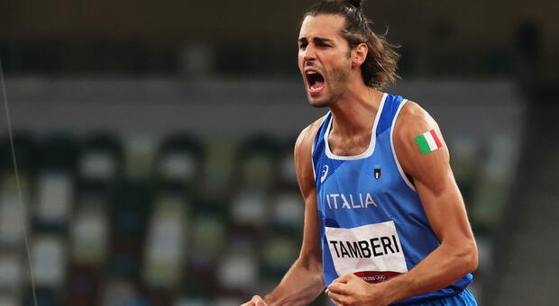 Magnifico Tamberi, è medaglia d'oro nel salto in alto (a 2.37 è pari merito con il qatariota Barshim)
