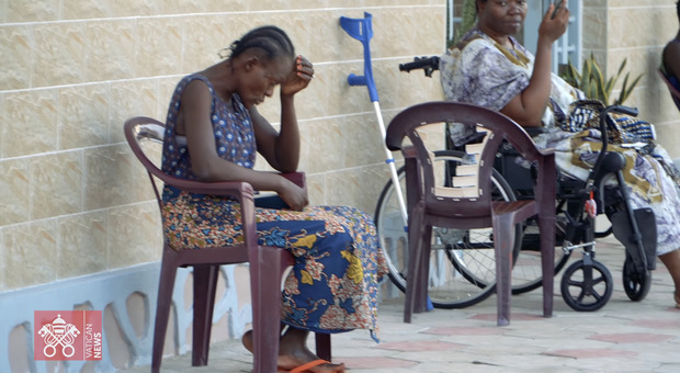 Congo, le suore che salvano le donne accusate di stregoneria perchè soffrono di problemi mentali