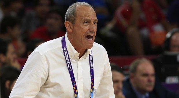 Europei, Messina avverte l'Italbasket: «Non siamo alla pari con la Serbia»