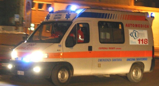 Un'ambulanza in un'immagine di archivio
