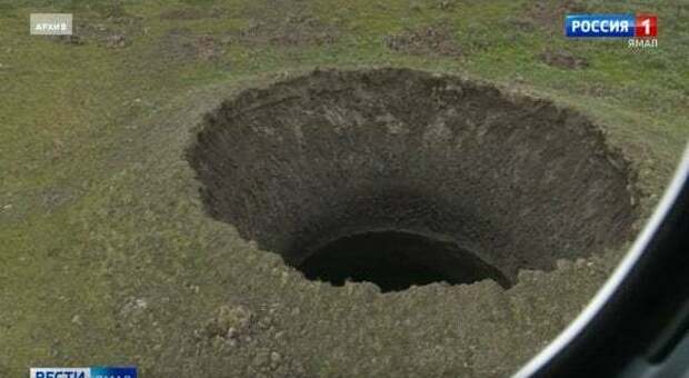Siberia, spunta un cratere misterioso: è il nono dal 2013. E c'è chi tira in ballo gli ufo