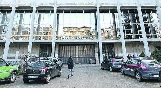 Alloggiopoli ad Avellino, il pm: «Subito a processo 27 persone»