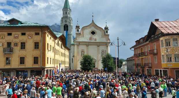 Dopo 2 anni torna la tradizione di Ra Bandes a Cortina