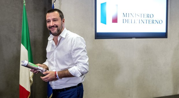 Salvini torna a Napoli: giovedì presiederà il Comitato per l'ordine e la sicurezza pubblica