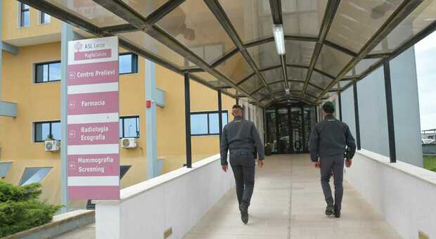 Bufera sulla Asl di Lecce: arrestati due funzionari. La Finanza in un Poliambulatorio: nel mirino appalti per oltre 4 milioni