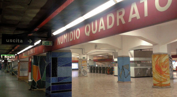 Roma, metro A allagata: soccorsi ai passeggeri alla stazione Numidio Quadrato