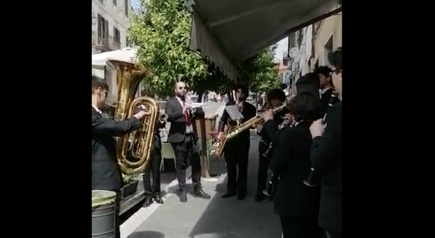 "Bella Ciao" non è nel programma: la banda di Ceccano la suona per protesta dopo la cerimonia