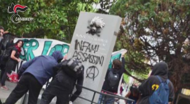 Terrorismo, arrestati 12 anarchici: promuovevano lotta contro lo Stato