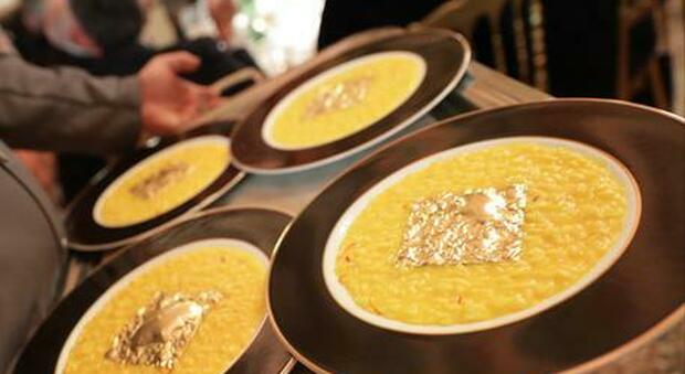 Una blogger critica la diffusione della parola curry in Occidente per la sua origine coloniale e scatena una polemica sui social