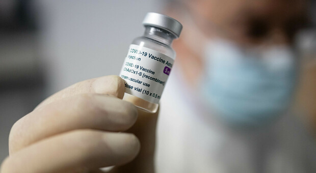 Ultima chiamata per i sanitari dell'Ulss 3 ancora non vaccinati, poi scattano le sanzioni