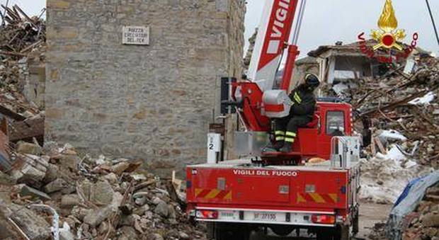 Terremoto: dagli stipendi del M5S donati 18.700 euro per asilo di Sarnano