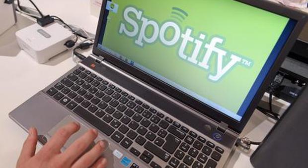 Spotify sotto attacco hacker: violati centinaia di account, diffusi in Rete i dati degli utenti