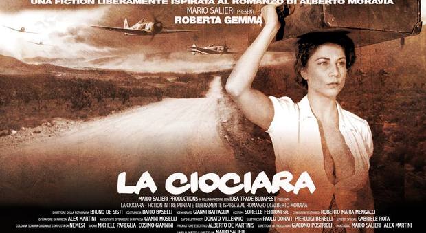 "La Ciociara" in versione porno, Roberta Gemma come Sofia Loren: scoppia la polemica