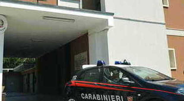 I Carabinieri di Portogruaro hanno scoperto l'anziano nel fango