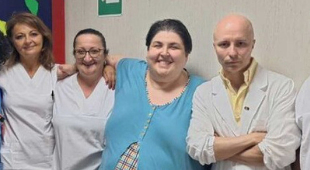 La donna che nessuno voleva operare perché obesa, salvata da un intervento record a Napoli