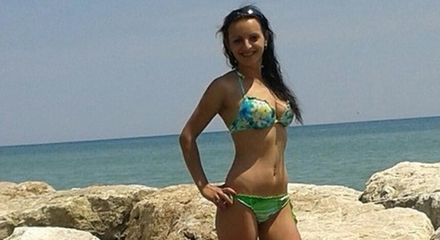 Doina, la romena che uccise in metro è semilibera. Le foto in bikini scuotono la città dove fu arrestata