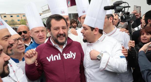 La flat tax entra in manovra ma è scontro tra Di Maio e Salvini