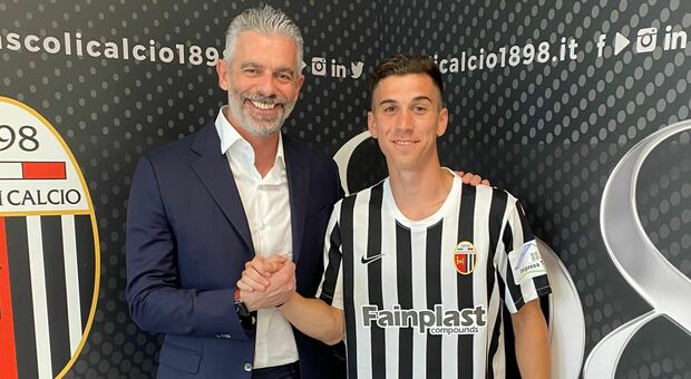 Ascoli, colpo Masini: l'ex Samb, nell'ultima stagione al Novara, arriva in prestito (con opzione) dal Genoa