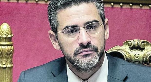 Fraccaro, il ministro grillino: «Ora basta con le manine vigileremo su tutti gli atti»
