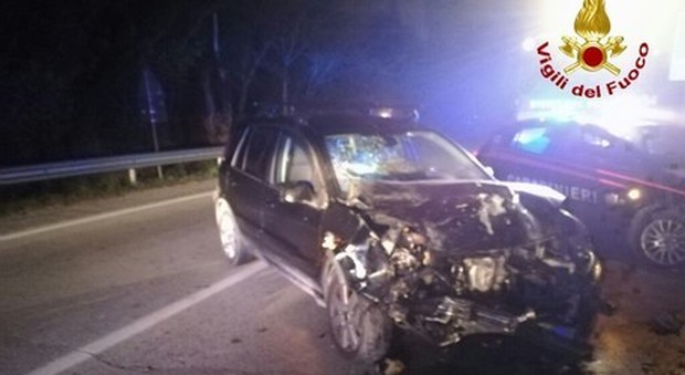Ragazza muore in uno scontro frontale: arrestato per omicidio stradale l'amico alla guida