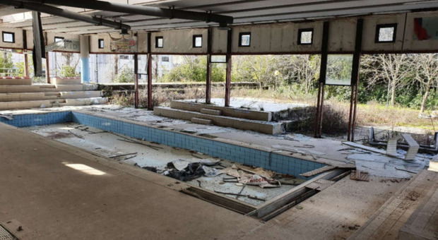 Scampia, piscina Galante chiusa: progetto da 4 milioni di euro col Pnrr