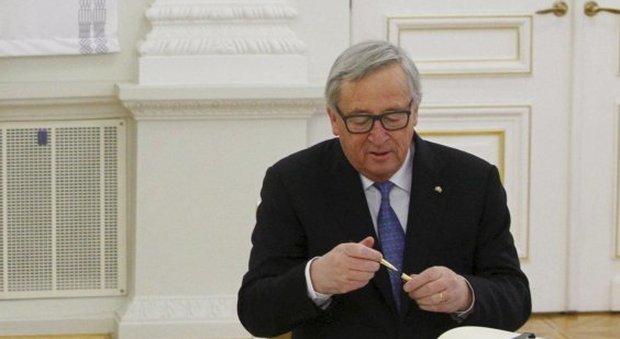 Elezioni, se Juncker preferisce la Redbull alla camomilla