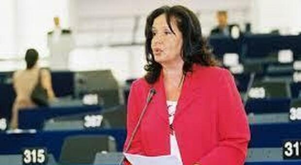 Luciana Sbarbati, l'ultima marchigiana eletta in Europa: «Bandiera dei repubblicani, ho battuto anche La Malfa»
