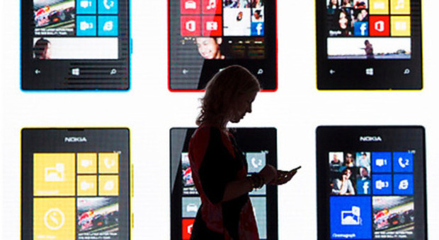 Microsoft eliminerà l'uso dei marchi Nokia e Windows Phone dai suoi telefonini