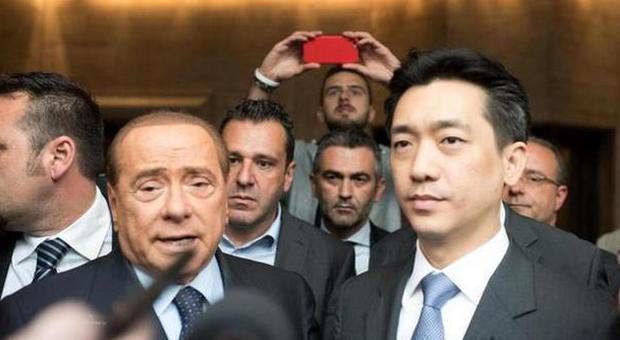Milan, Berlusconi vende il 48% della società al thailandese Bee per quasi 500 milioni