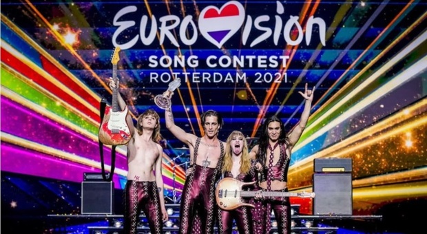 I Maneskin scatenati a Rotterdam dopo la vittoria all’Eurovision Song Contest