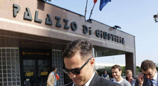Fabio Cannavaro nella bufera per frode fiscale. Sequestro da 900mila euro all'ex Pallone d'Oro